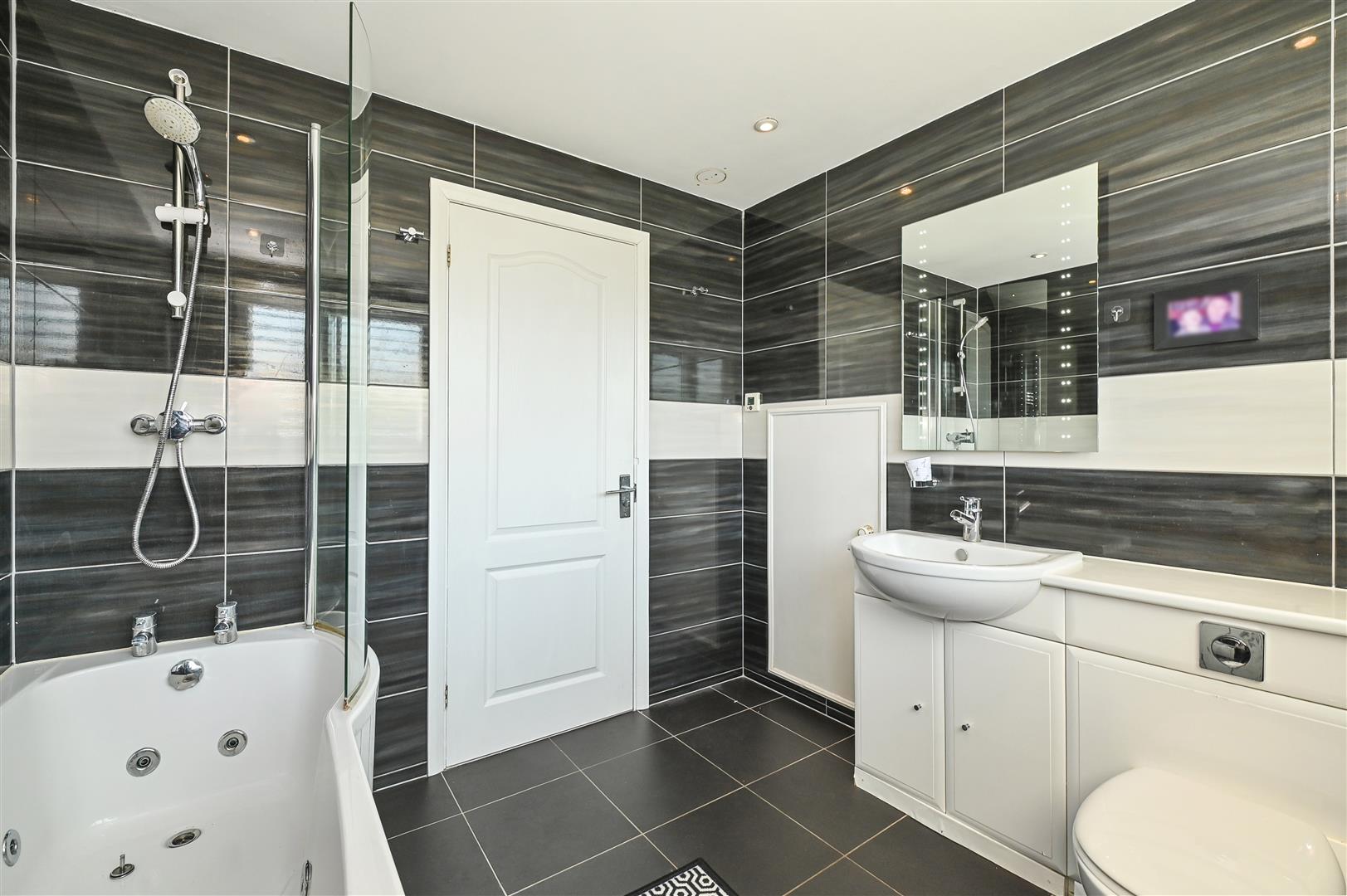house - detached for sale bonnar road