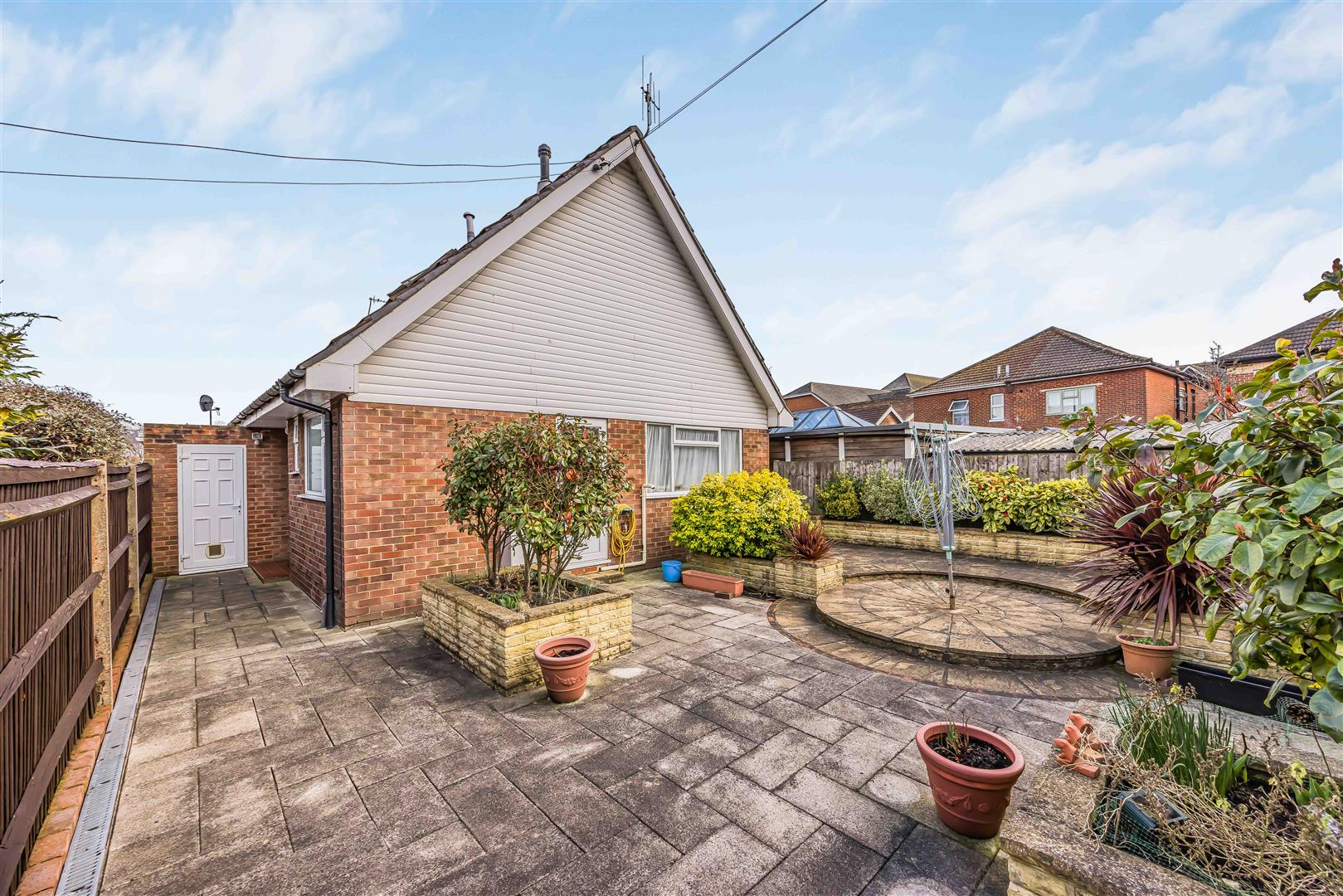 house for sale priory road