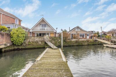 house for sale priory road