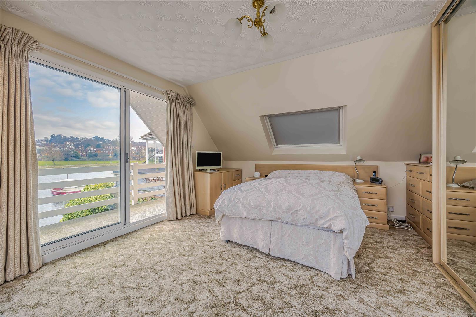 house for sale priory road