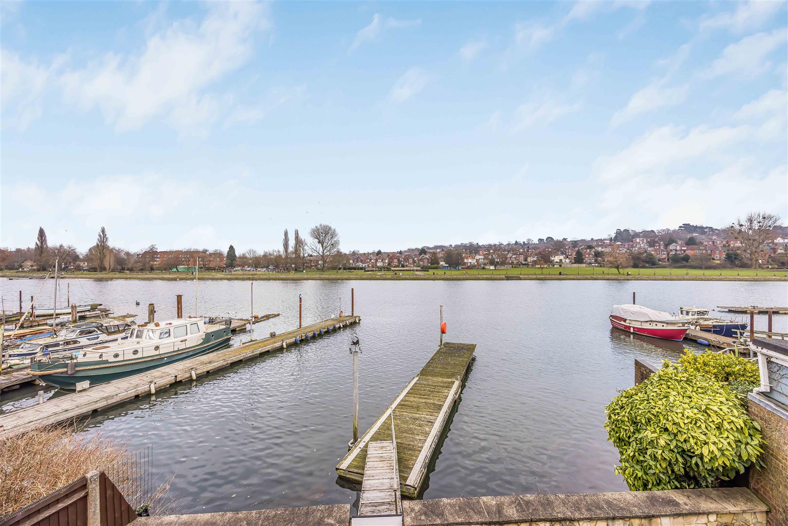 house for sale priory road