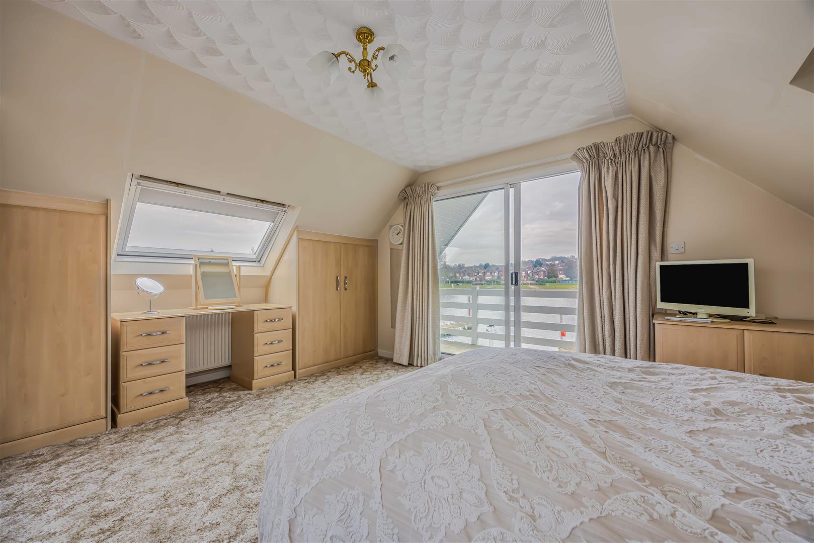 house for sale priory road