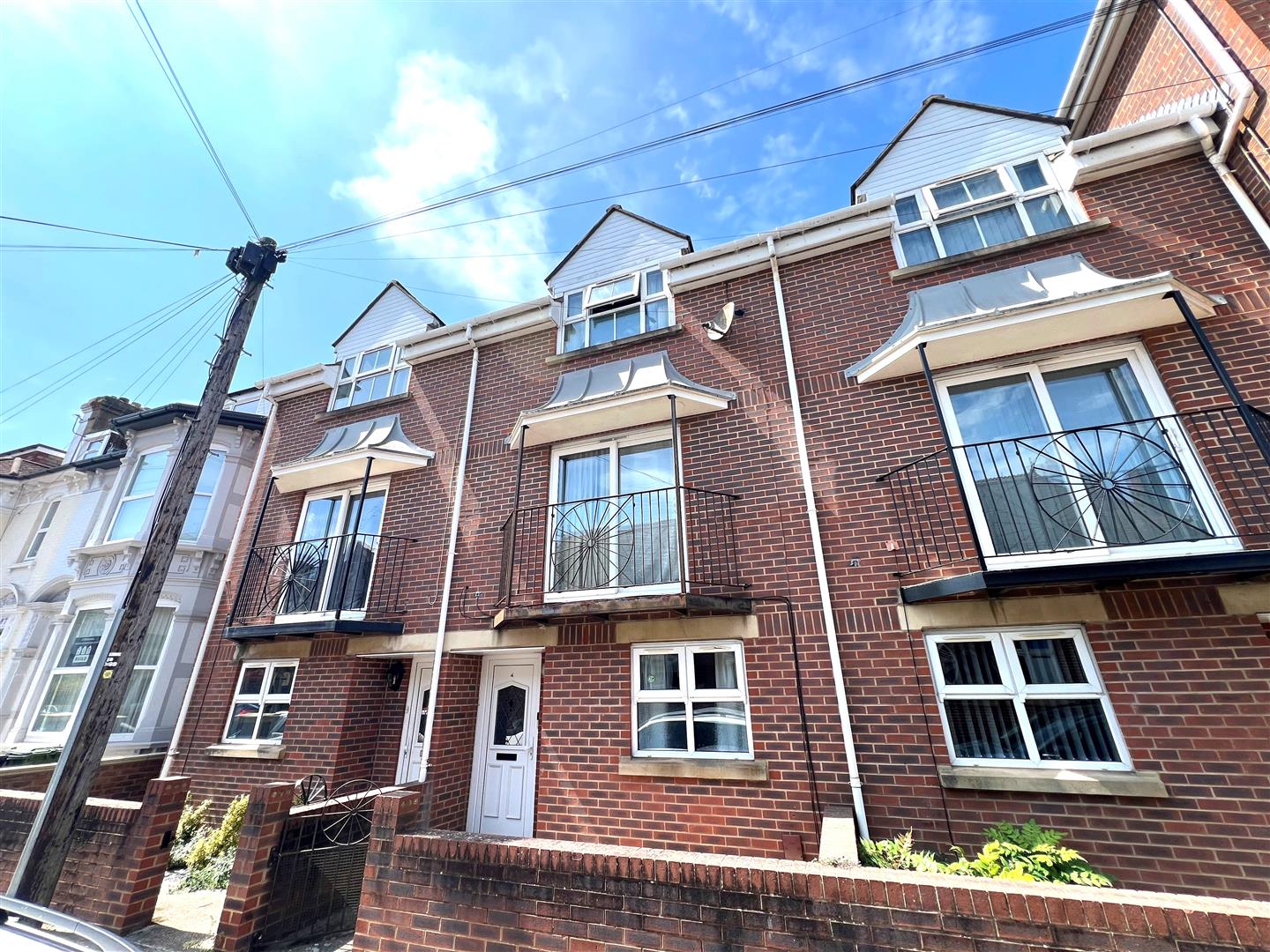 house - townhouse for rent st. ronans road
