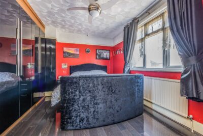 house - detached for sale queens grove