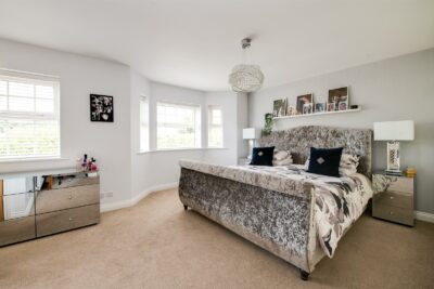 house - detached for sale claremont gardens