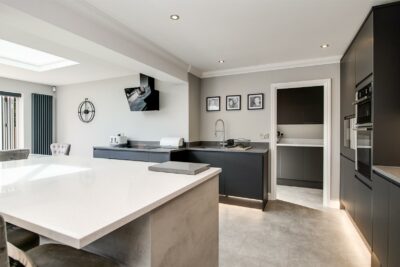 house - detached for sale claremont gardens