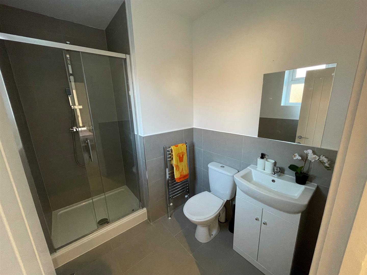 room for rent st. ursula grove