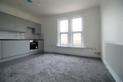 flat for rent francis avenue