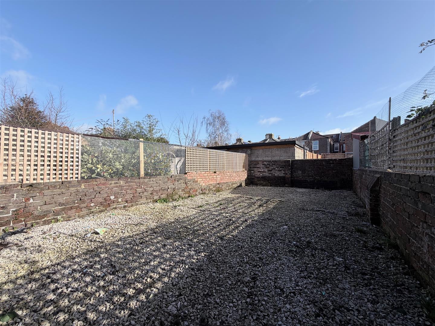 flat for rent francis avenue