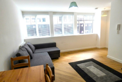 studio for rent isambard brunel road