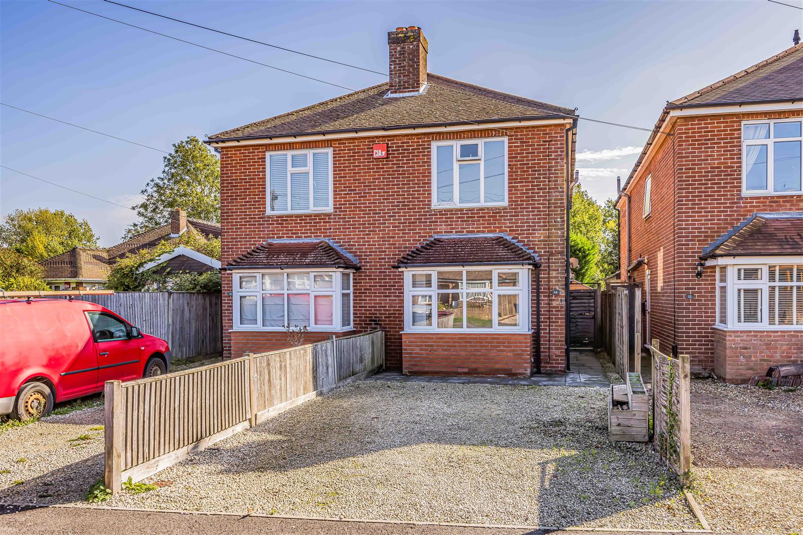 house - semi-detached for rent penny lane
