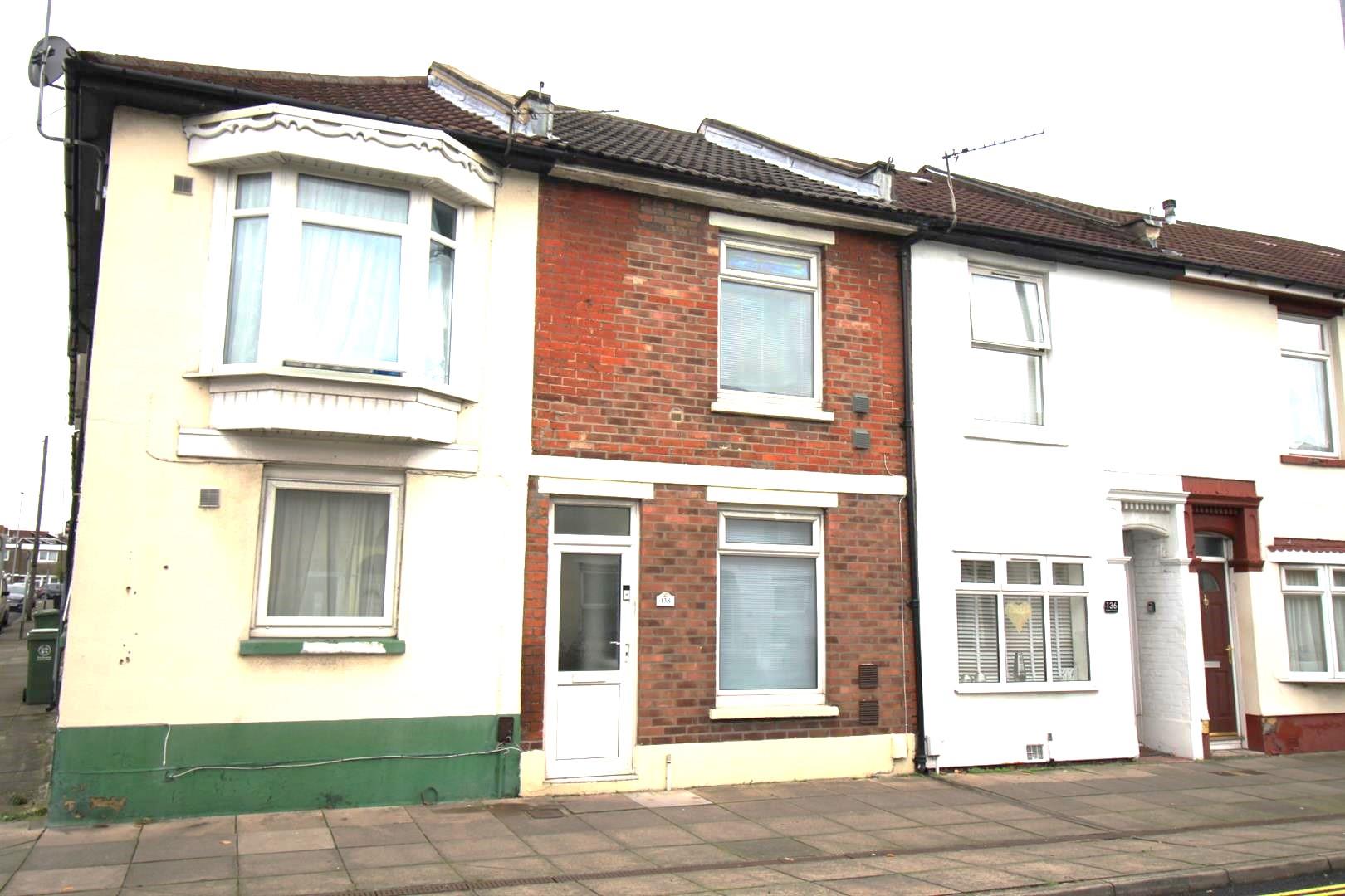 house - terraced for rent twyford avenue