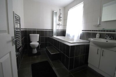 house - terraced for rent twyford avenue