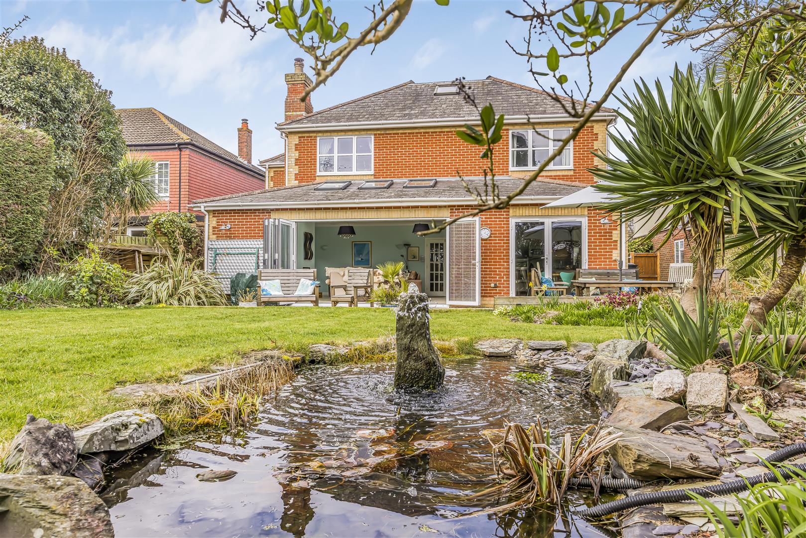 house for rent hound road