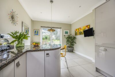 house for rent hound road