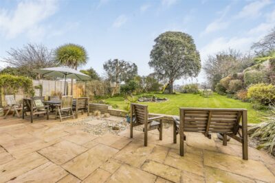 house for rent hound road