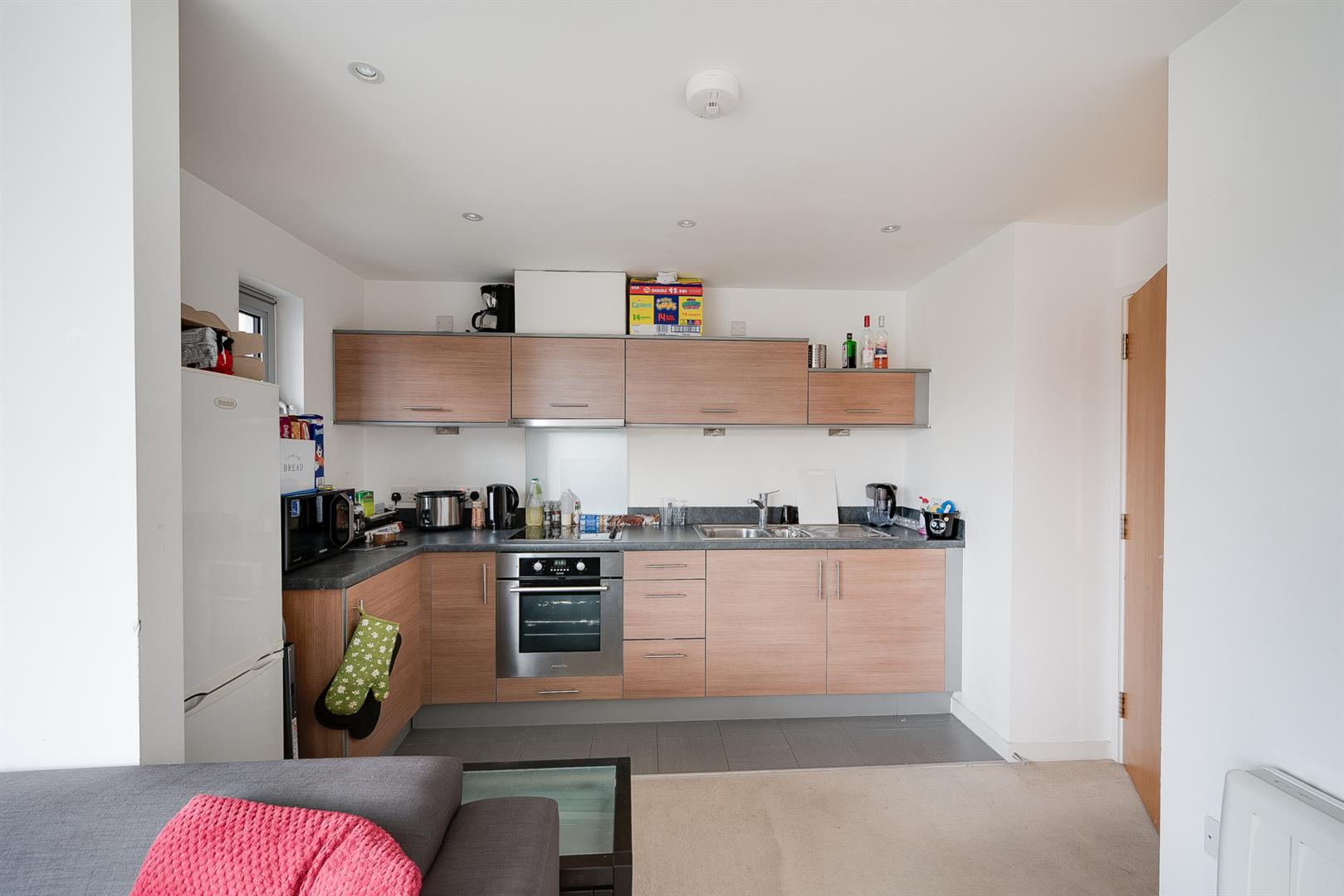 flat for rent bonfire corner