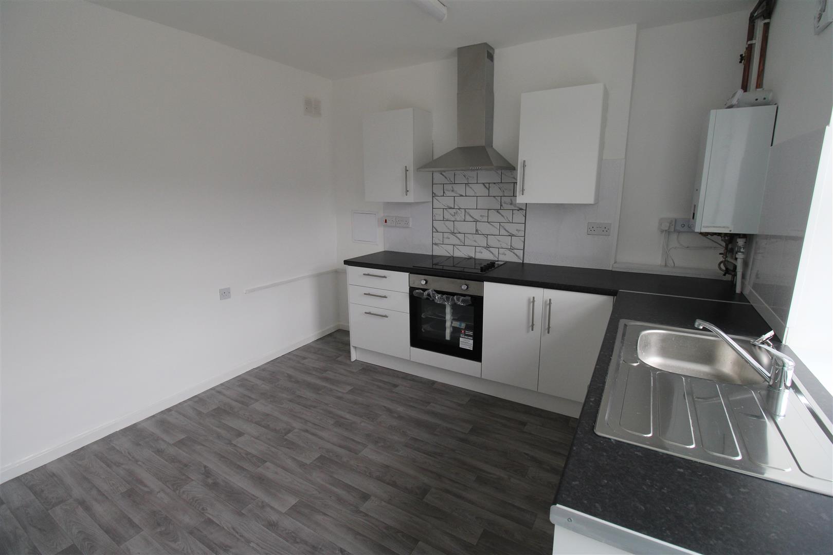 house for sale ty'r felin street