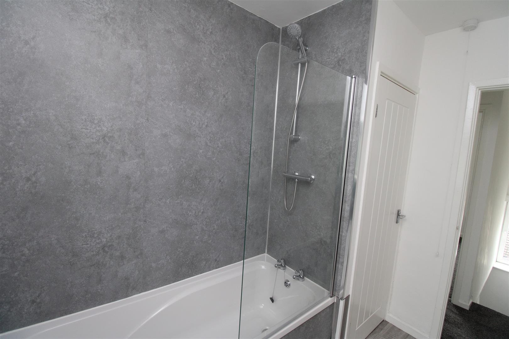 house for sale ty'r felin street
