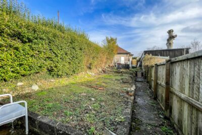 house - terraced for sale park street