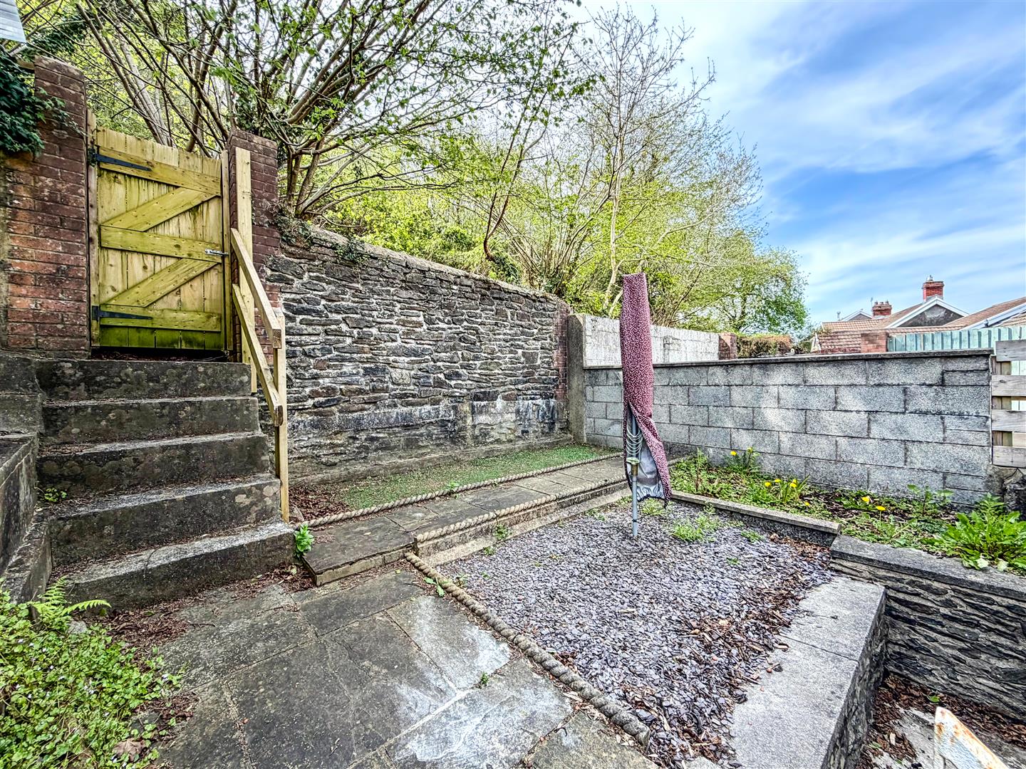 house - terraced for sale mountain ash road