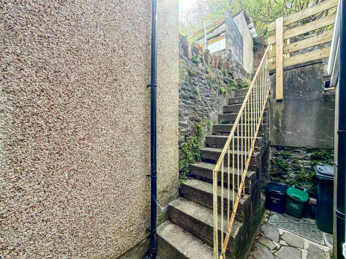 house - terraced for sale mountain ash road