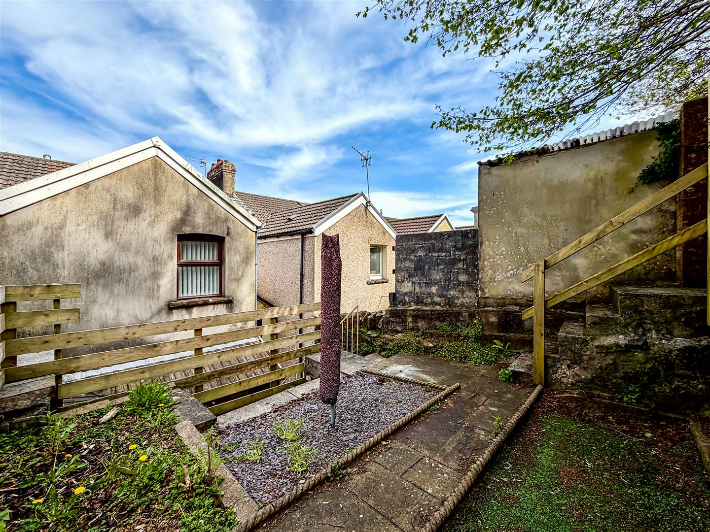 house - terraced for sale mountain ash road
