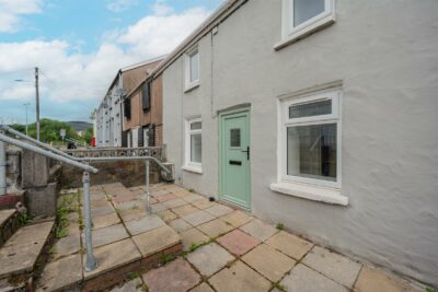 house - semi-detached for sale bethania street