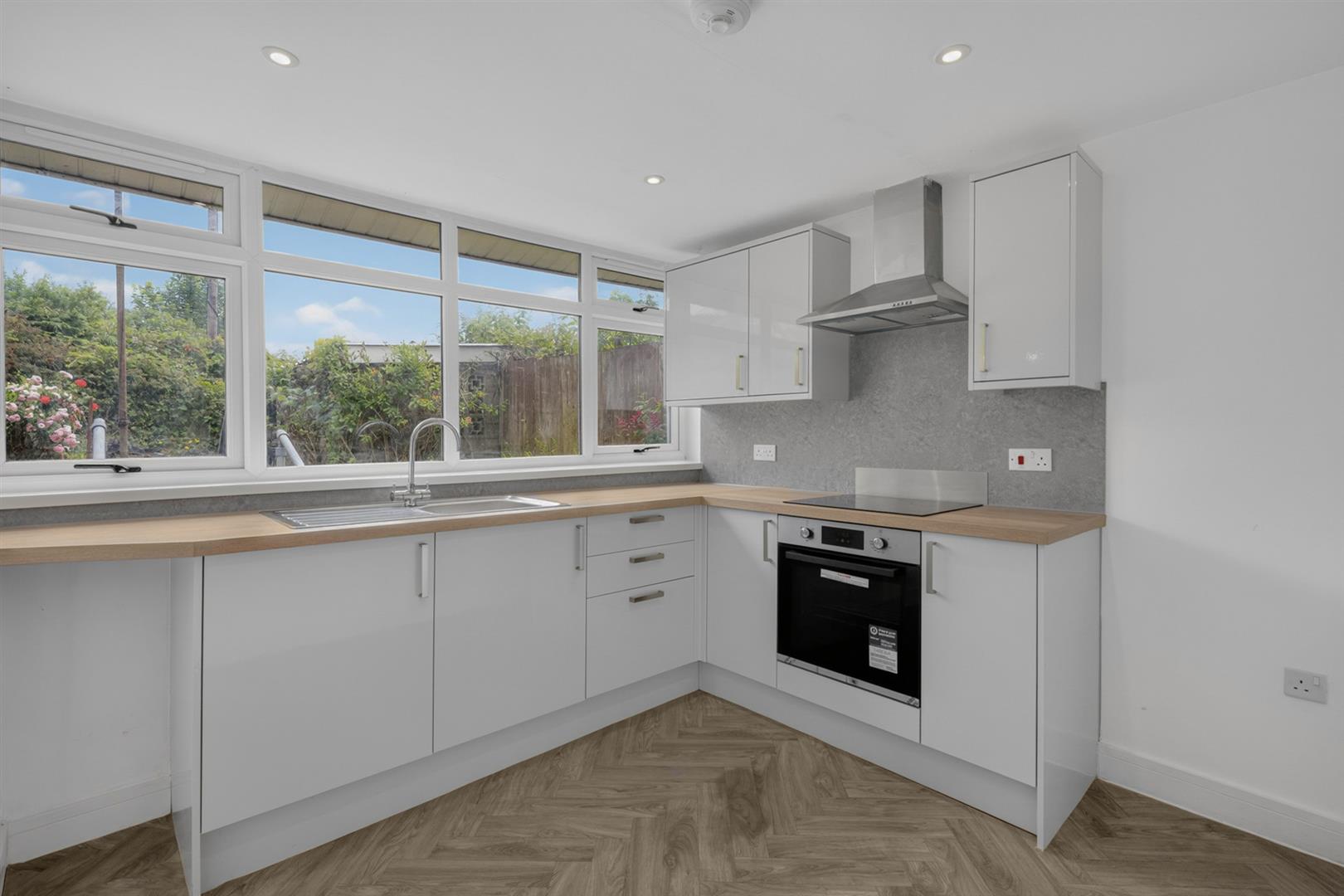 house - semi-detached for sale bethania street