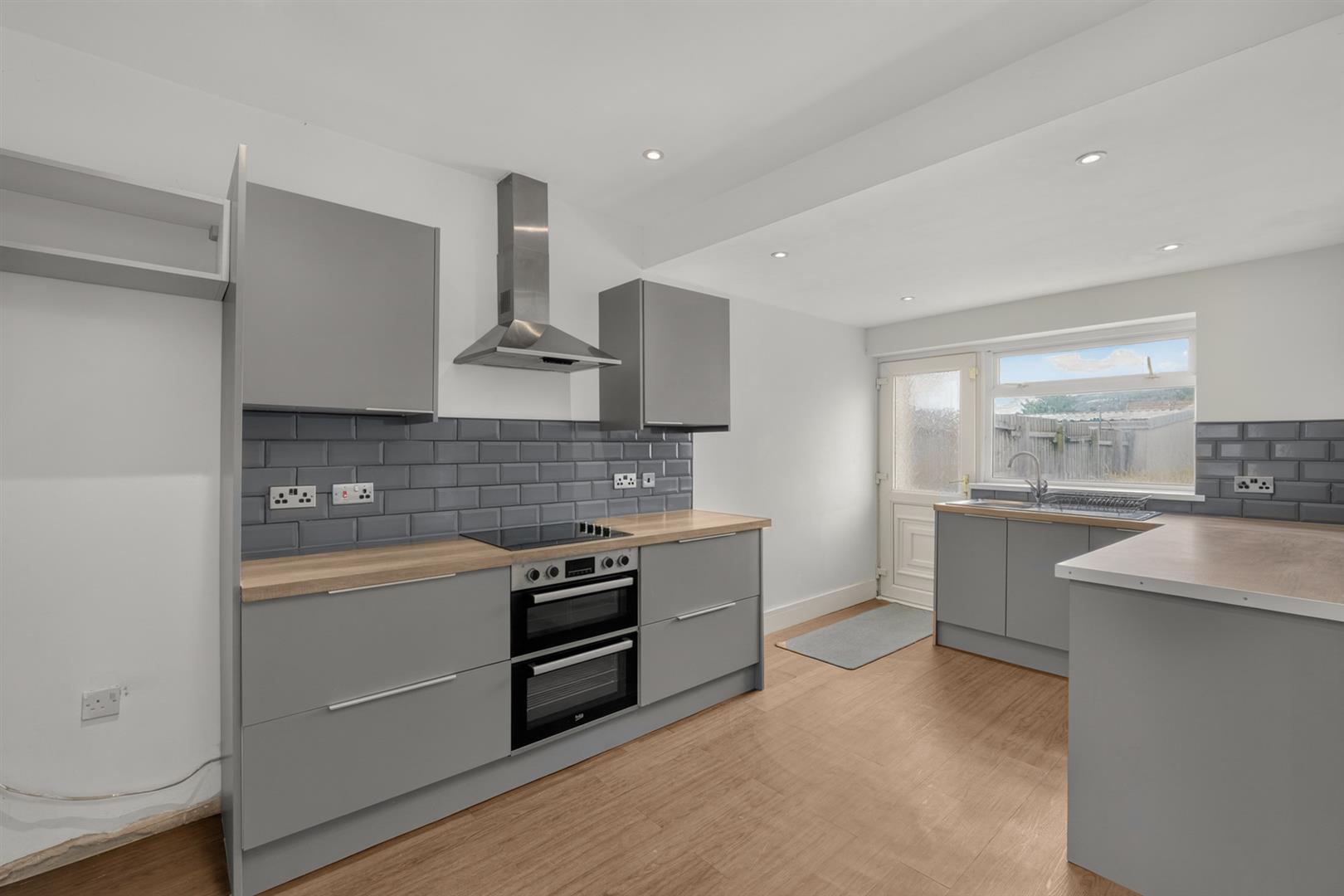 house - terraced for sale ynysygored road