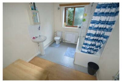house - terraced for sale wood road
