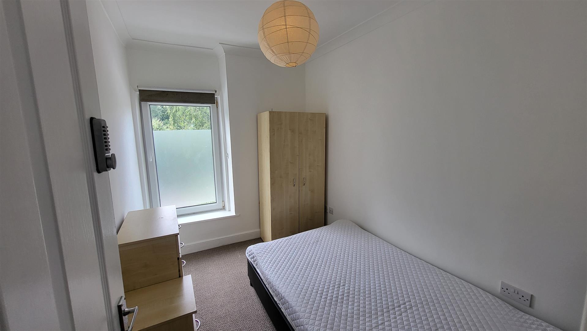 room for rent meadow street