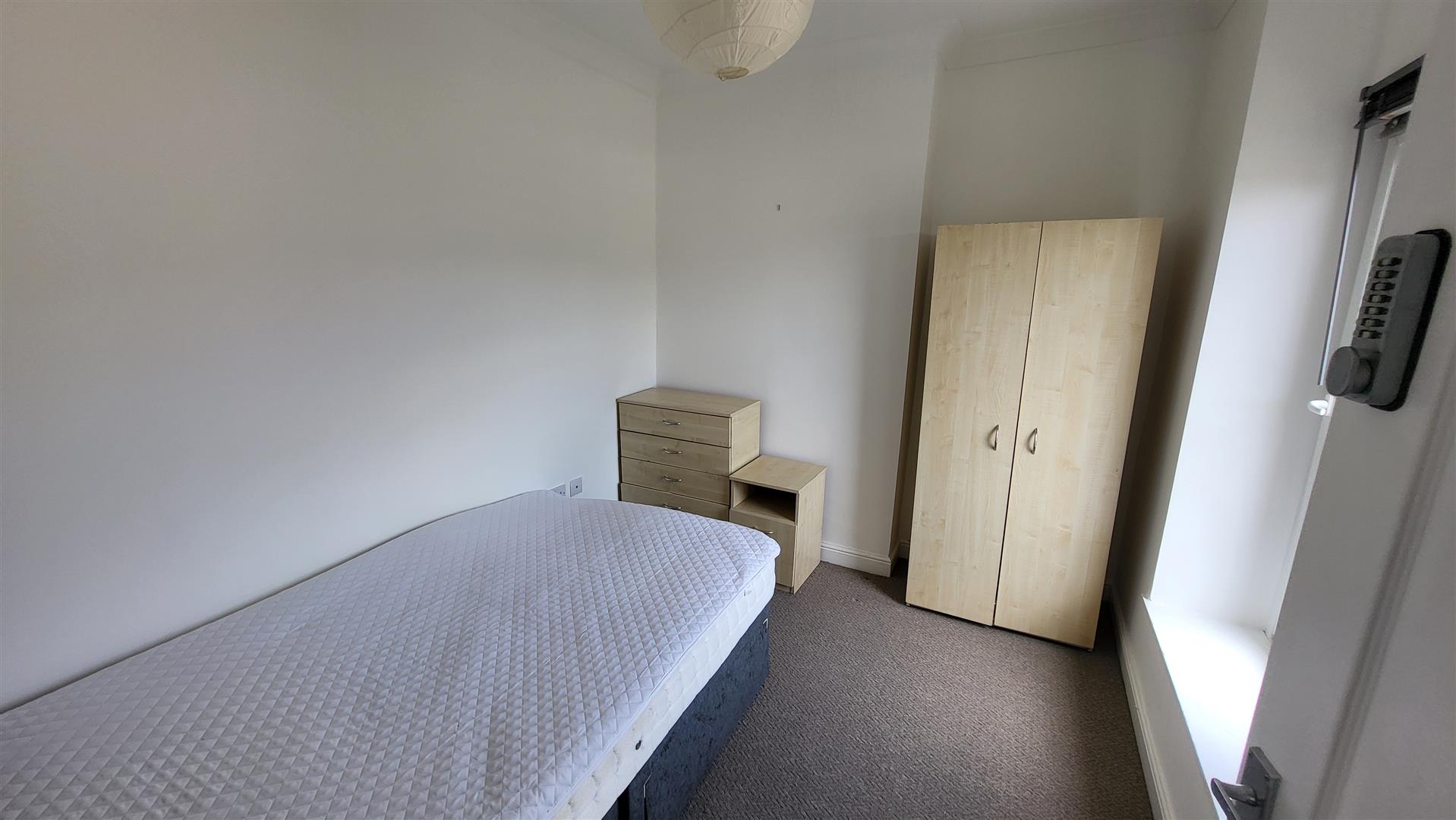 room for rent meadow street