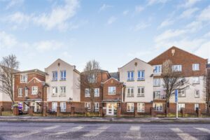 flat for sale kingston road