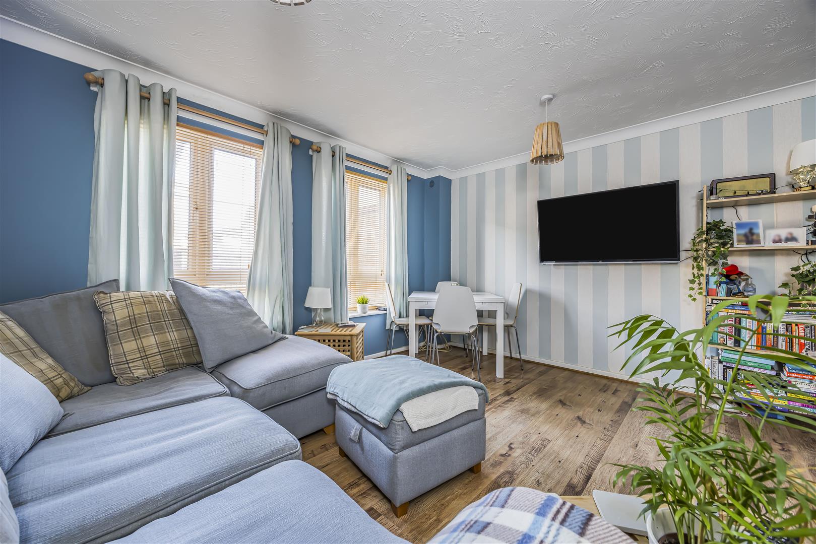 flat for sale kingston road