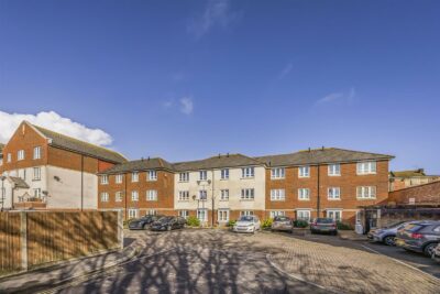 flat for sale kingston road