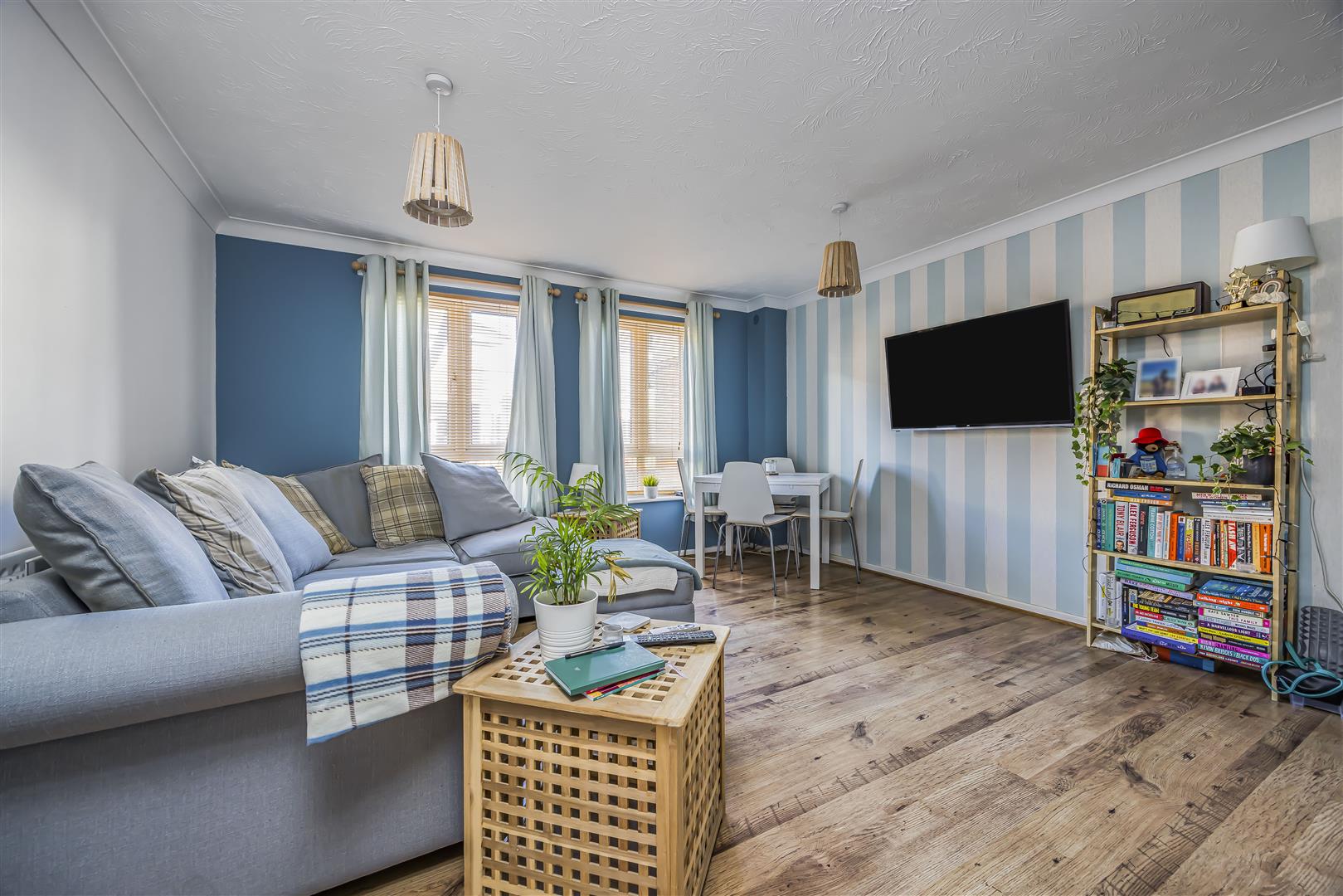 flat for sale kingston road