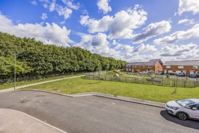 maisonette for sale blandings way