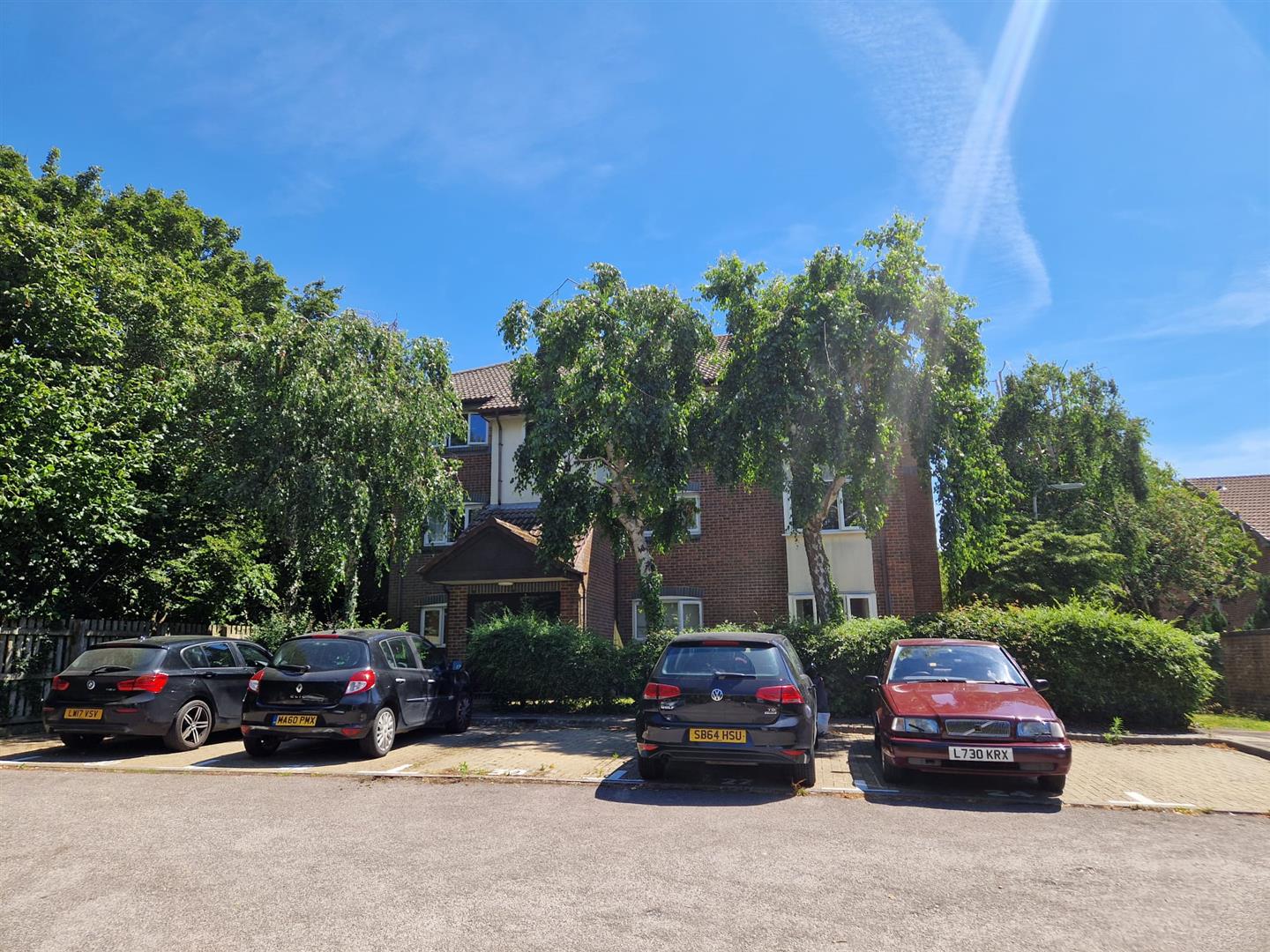 flat for rent tor close