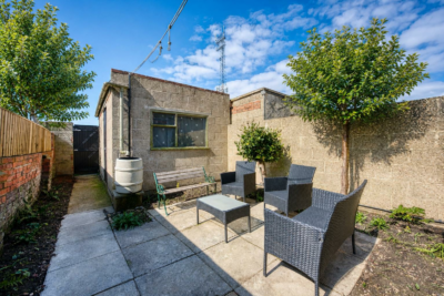 house for sale alverstone road