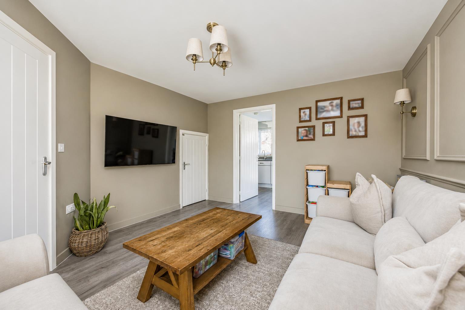 house - semi-detached for sale turret avenue