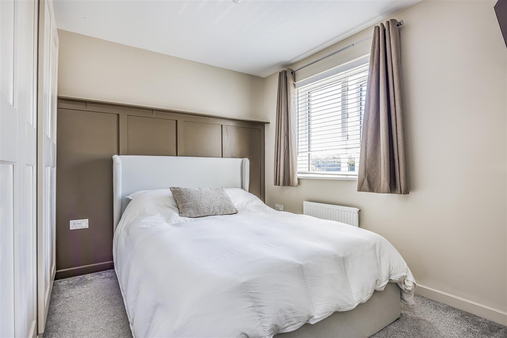 house - semi-detached for sale turret avenue