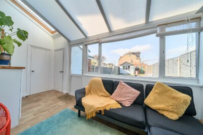 house for rent beaulieu avenue