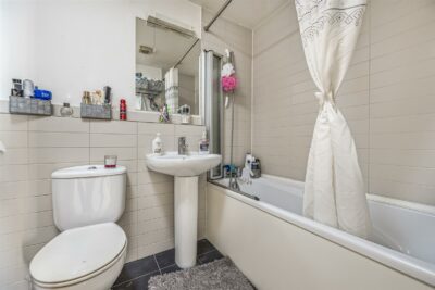 flat for rent elm grove