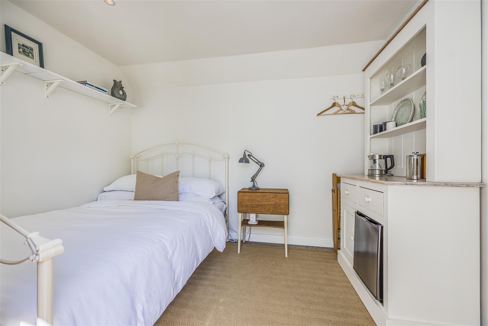 house - semi-detached for sale southleigh road