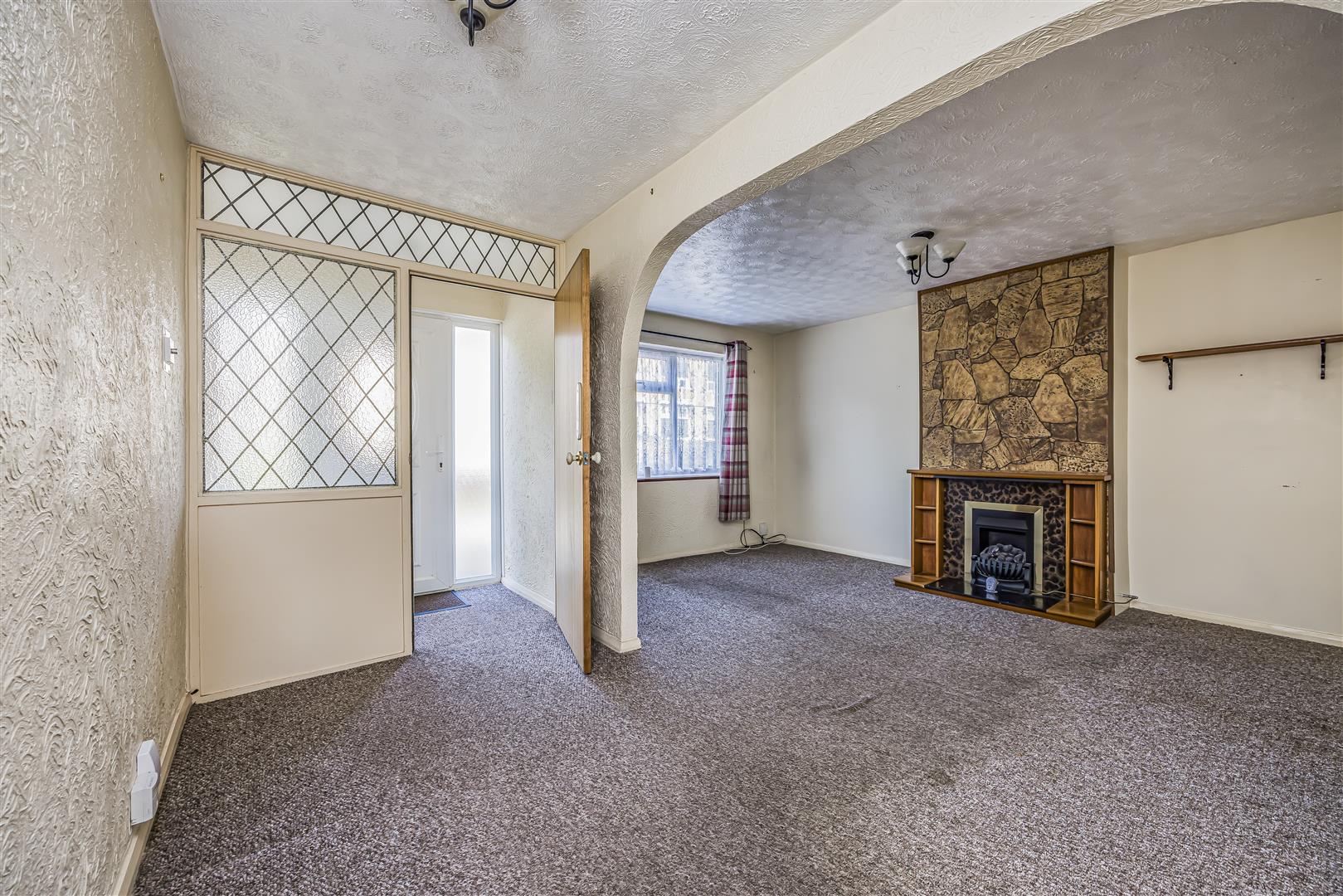 house - end terrace for sale bishopsfield road