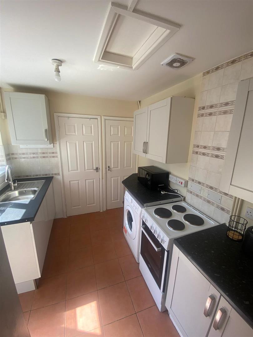 room for rent brook street