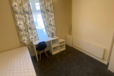 room for rent brook street