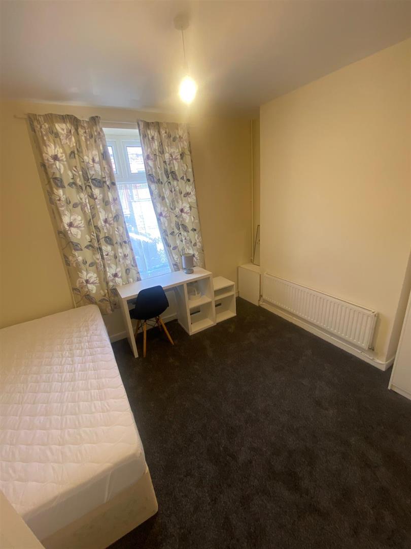 student property for rent brook street