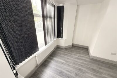 flat for rent hilda street